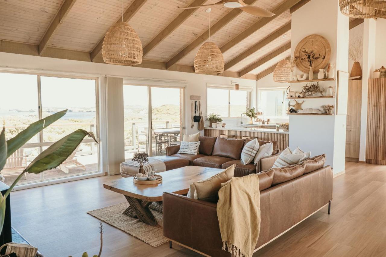 Sunsets On Martyrs Coastal Luxury Beach House Peterborough Eksteriør bilde